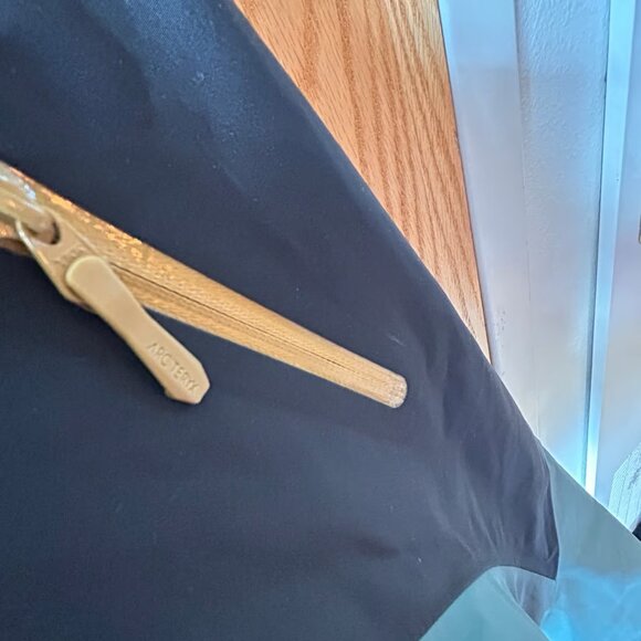 Arc'teryx Men's Jacket - Picture 3 of 4